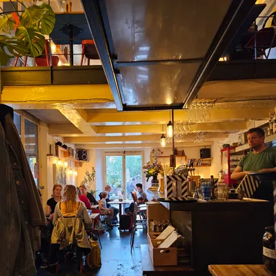 Bloem Eten & Drinken restaurant