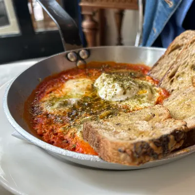 Ivy and Bros restaurant