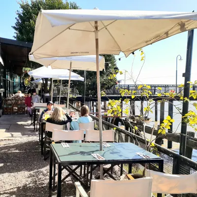Los Jardines restaurant