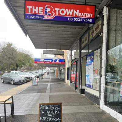 The B Town Eatery Cafe restaurant