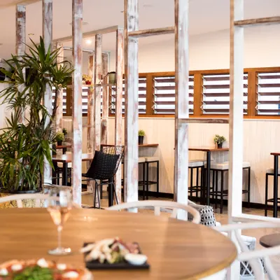 Rhonda's Bar & Restaurant restaurant