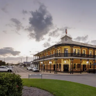 Grand Terminus Hotel Bairnsdale restaurant