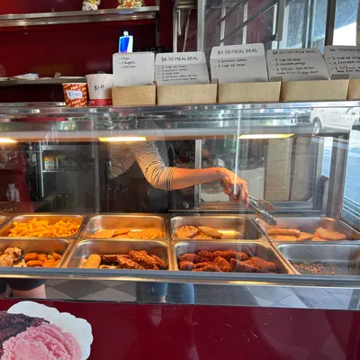 Mama Lee's Asian Cuisine restaurant