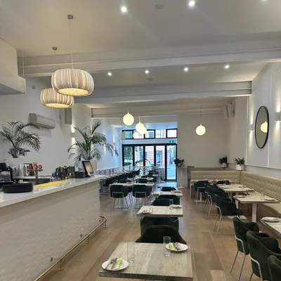 frankie. Bar & Eatery restaurant