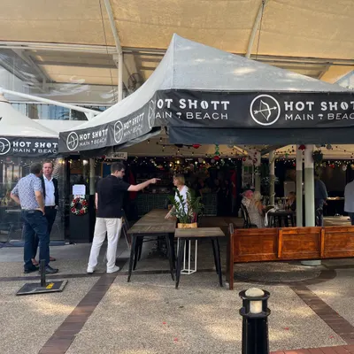 Hot Shott restaurant