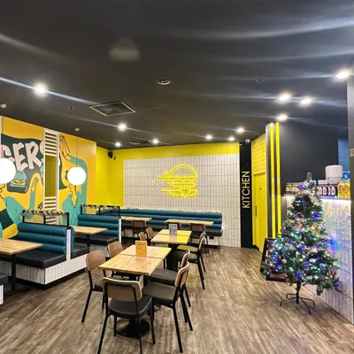 Burger Road Pakenham restaurant