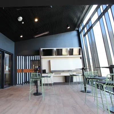 Club Officer restaurant