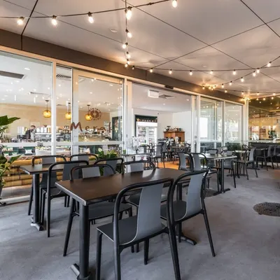 Merak GF ARTISAN DELI CAFE restaurant