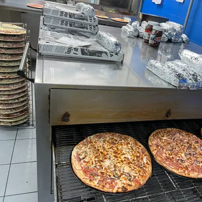 John & Mario's Pizza restaurant