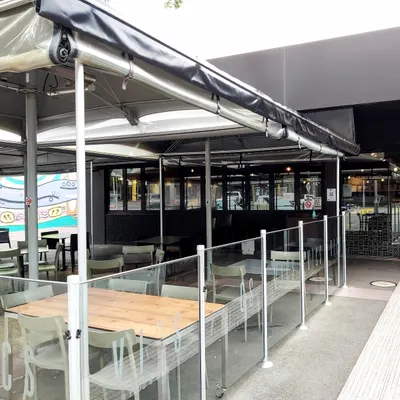 Vics Food & Wine restaurant