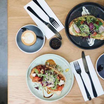 Shift Eatery restaurant
