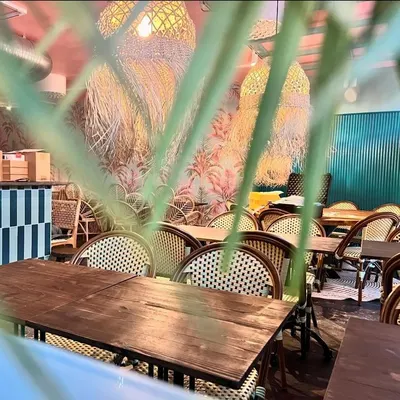 mamaCarmen restaurant