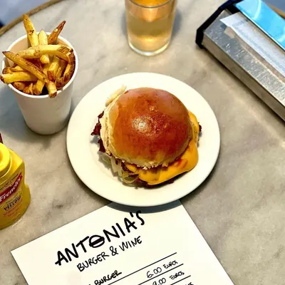 Antonia's Burger Gluten Free restaurant