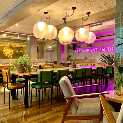 Oassis Natural Cooking restaurant