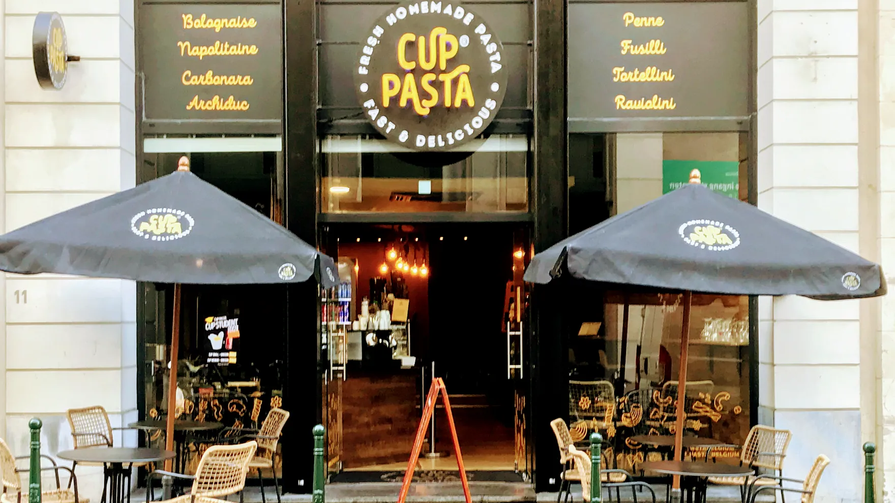 Cup Pasta restaurant in Rue Montagne aux Herbes Potagères 9