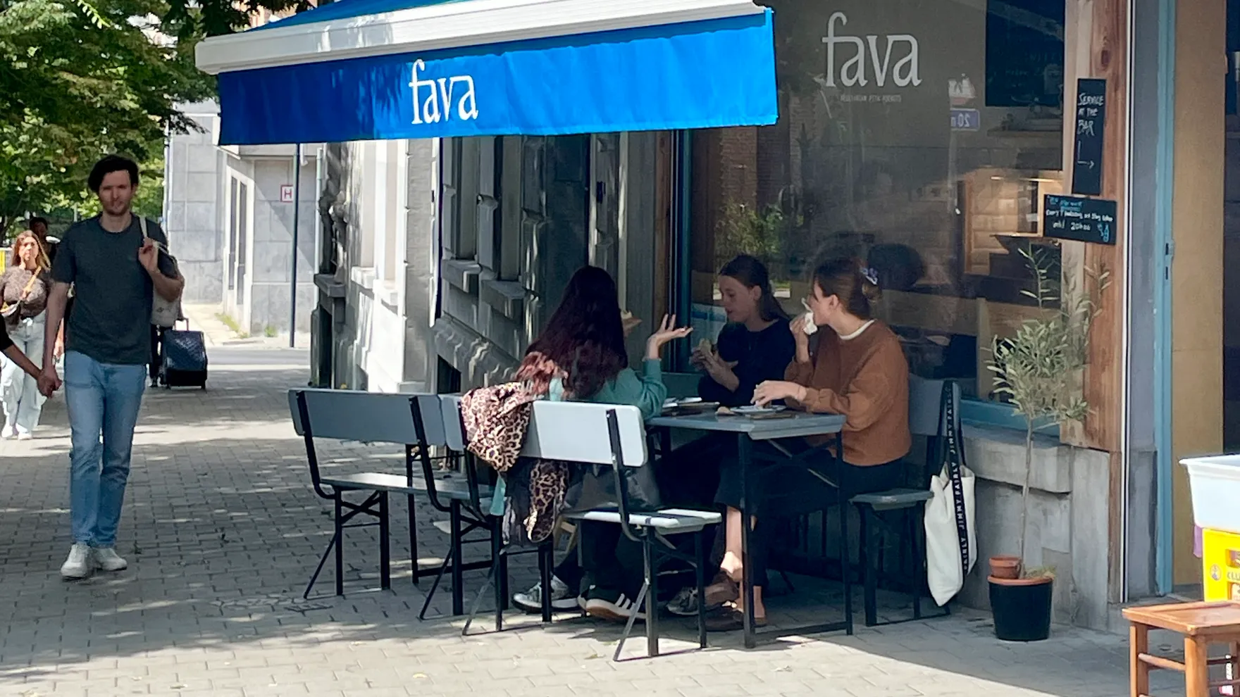 fava restaurant in Bd de Waterloo 113
