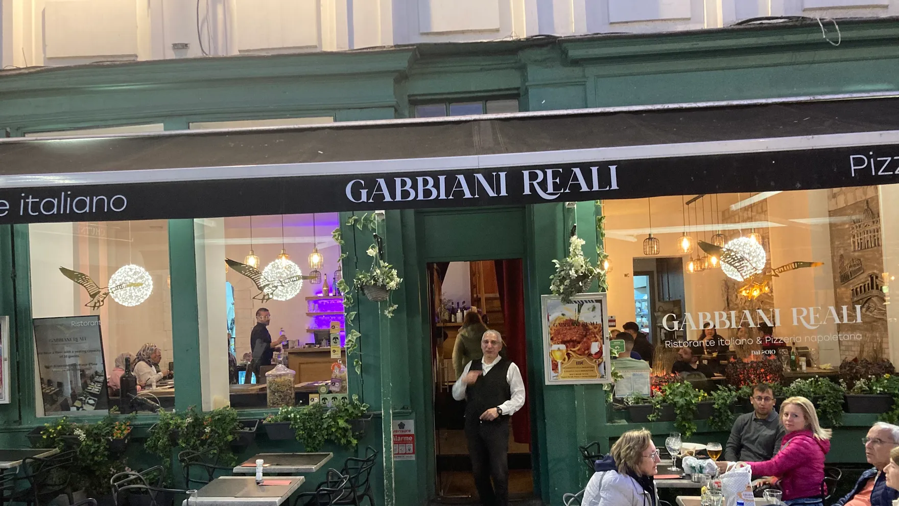 Gabbiani Reali restaurant in Rue du Marché aux Fromages 35