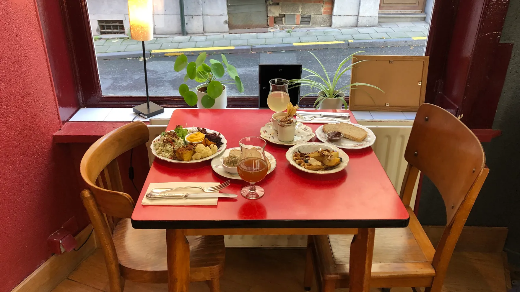 Les 4 jeudis restaurant in Rue du Marteau 36/A