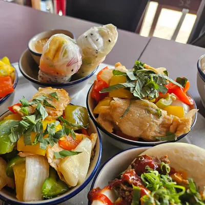 1990 Vegan Living restaurant