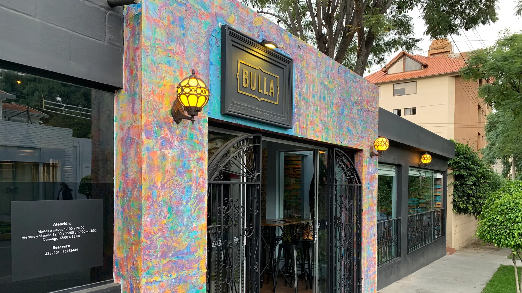 BULLA Restobar restaurant in Cochabamba