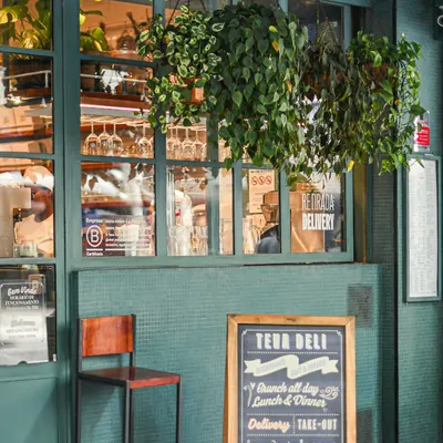 Teva Deli restaurant