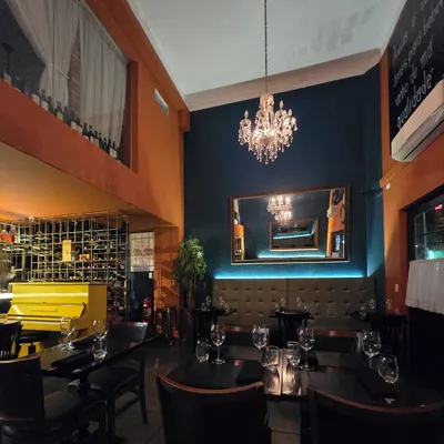 Amí Bistrô restaurant