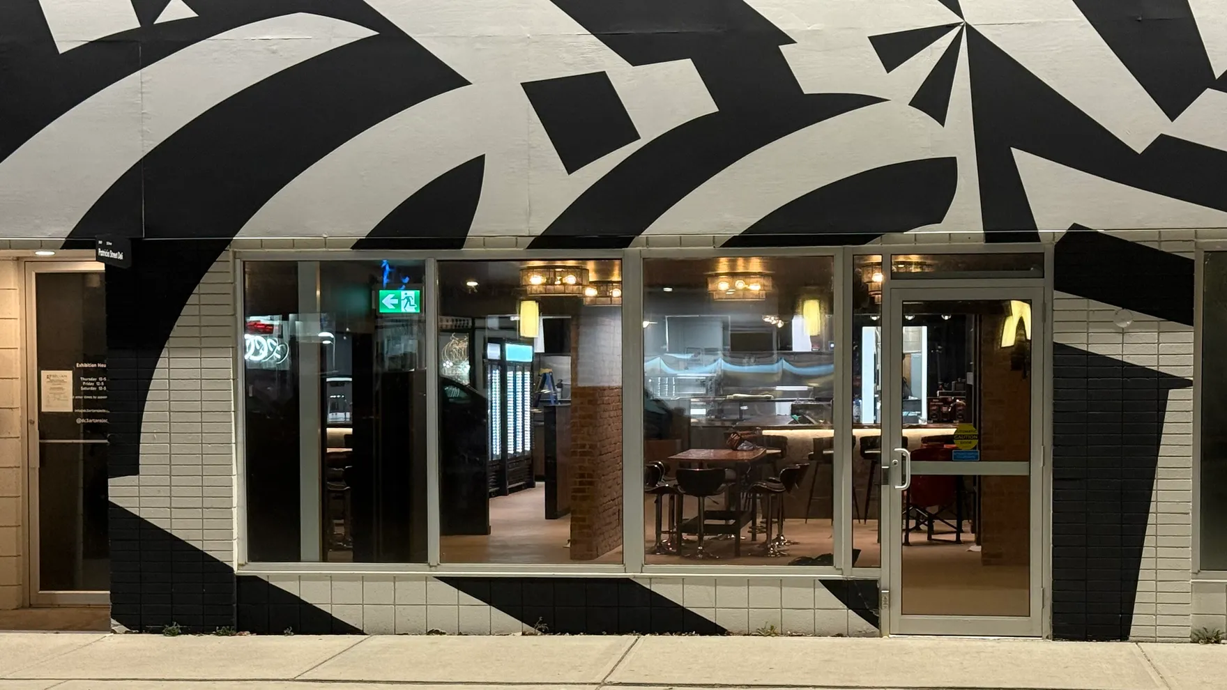 Patricia Street Deli restaurant in Edmonton