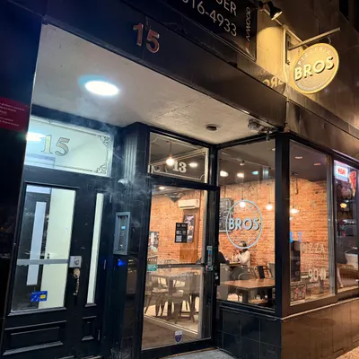 Pizzeria Bros (Old Montreal) restaurant