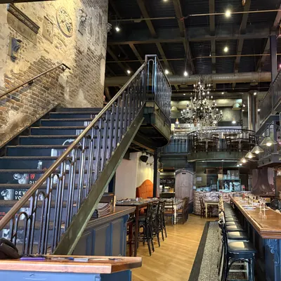 Wienstein & Gavino's restaurant