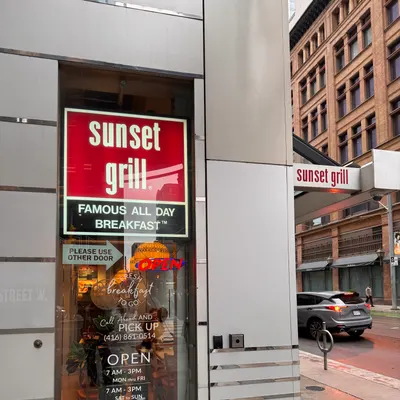 Sunset Grill restaurant