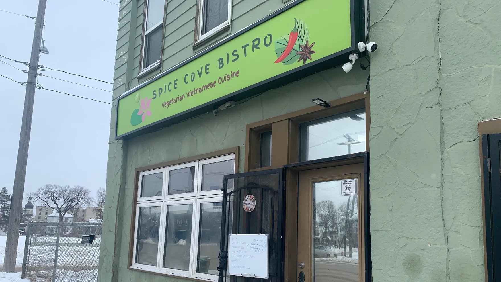Spice Cove Bistro restaurant in Winnipeg