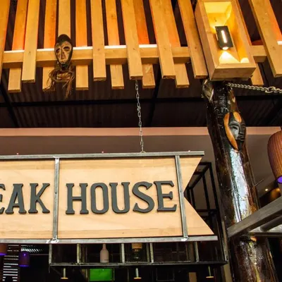 Steakhouse bar & grill restaurant