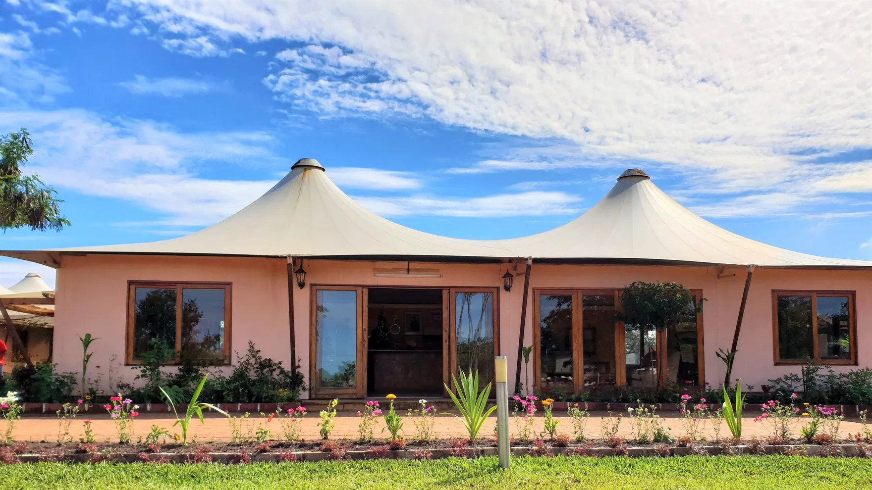 Kampi Ya Boma restaurant in Kolwezi