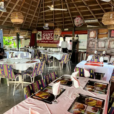 Black and White restaurant