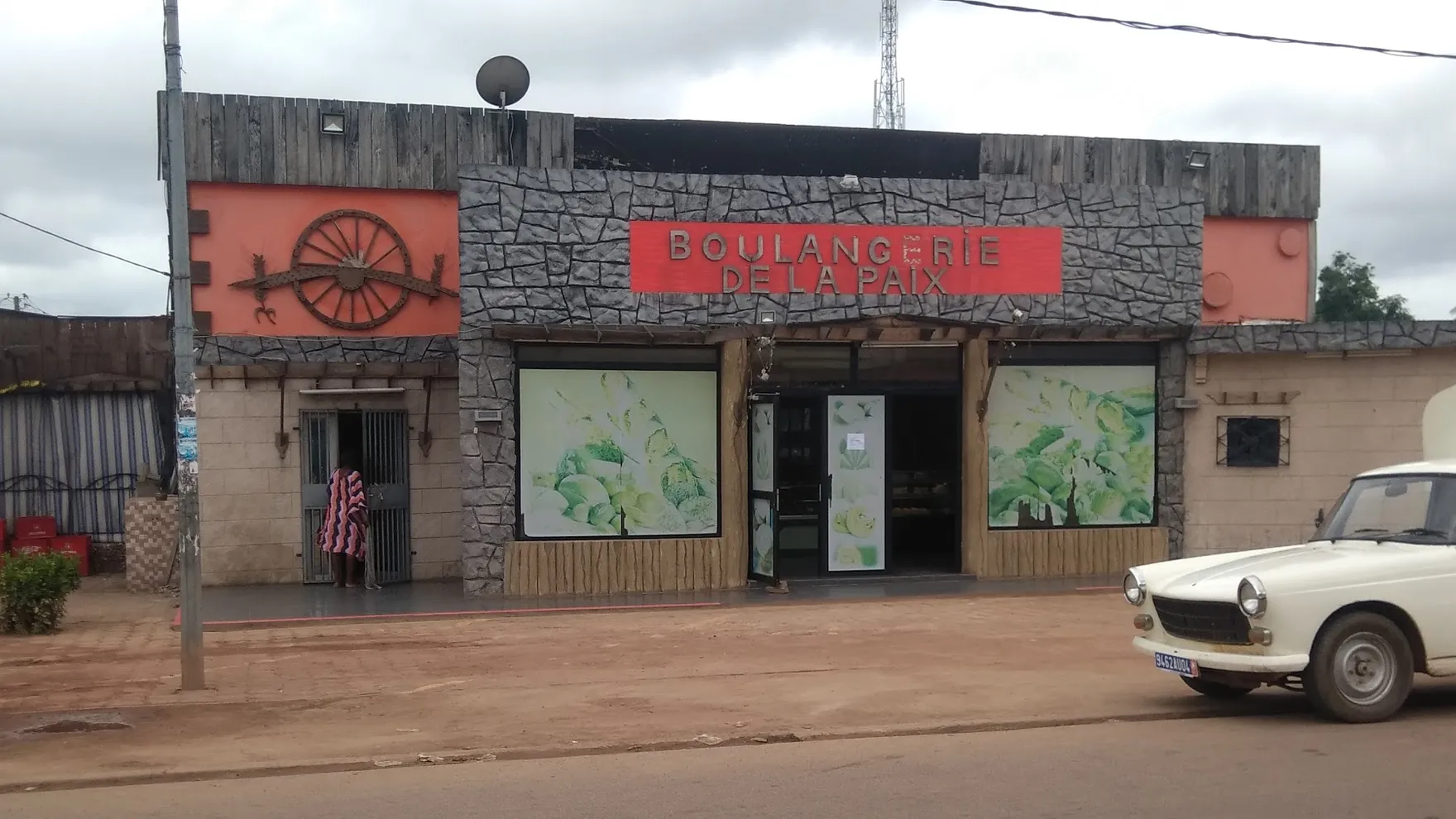 Boulangerie Restau De La Paix restaurant in Bouaké