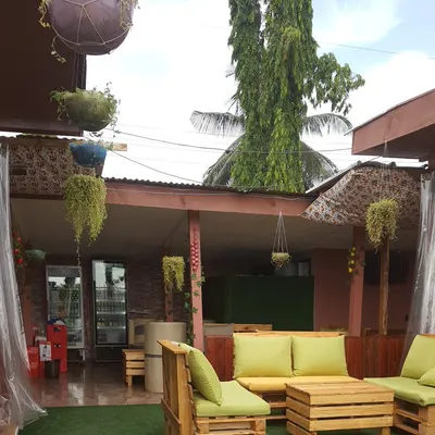 QUEEN'S RESTO LOUNGE restaurant