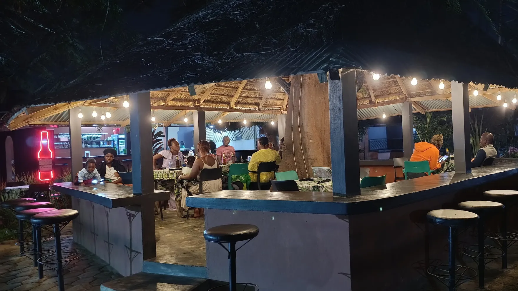 Tropic-Akan restaurant et espace événement restaurant in Bouaké