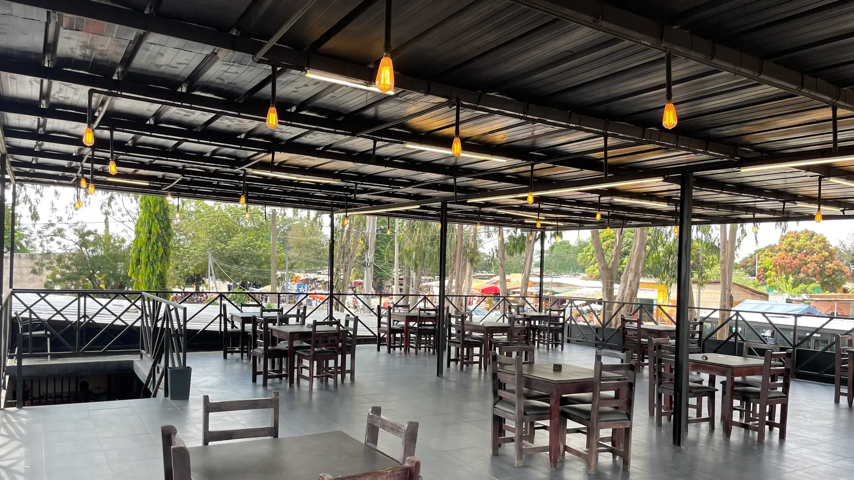 YARA restaurant in Bouaké