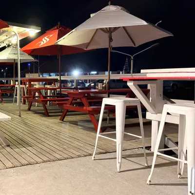 Trader Jacks restaurant