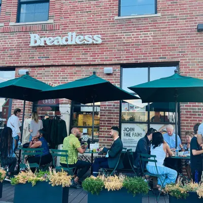 Breadless restaurant