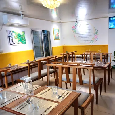 Loving Hut Douala Restaurant Végétalien restaurant