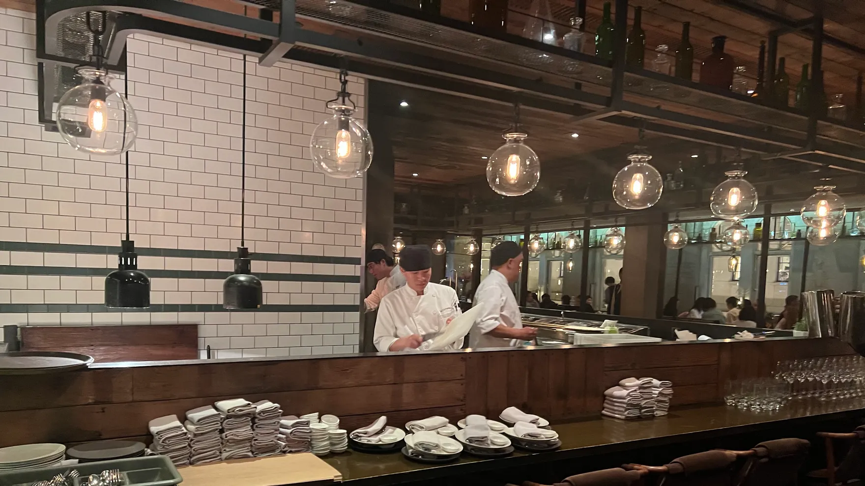 Mercato restaurant in 中國3号外滩三号CN 上海市 黄浦区 中山东一路 36层 Mercato 邮政编码: 200002