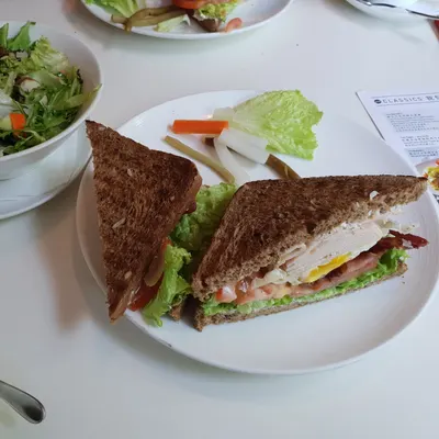 Element Fresh restaurant