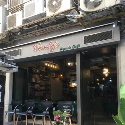 Dandy's Organic Cafe restaurant