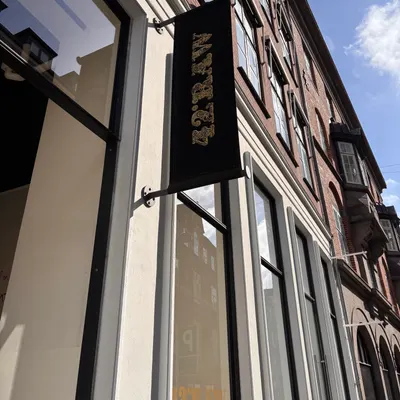 42Raw restaurant