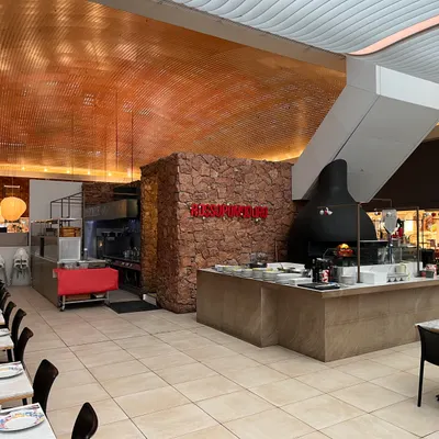 Rossopomodoro Illum restaurant