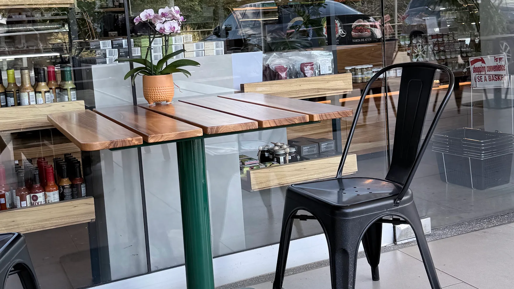 Broth Bar restaurant in Santa Ana