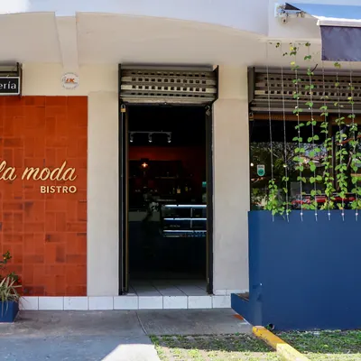 Café A La Moda restaurant