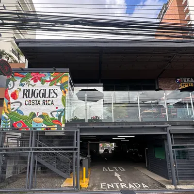 RUGGLES Costa Rica restaurant