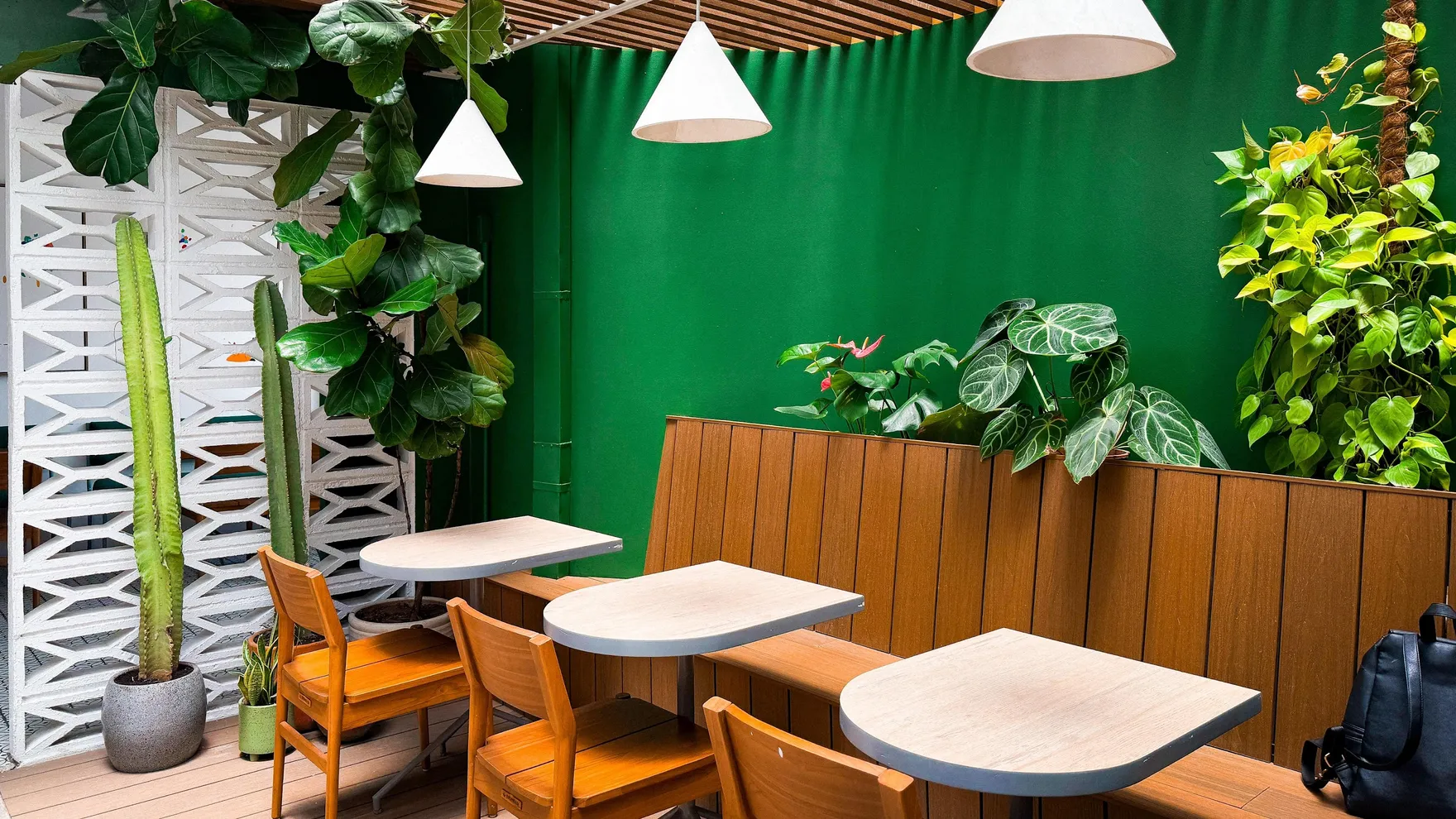 Simple Fresh Eatery & Coffee Bar restaurant in Sabana Nte